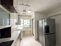 Blk 715 Pasir Ris Street 72 (Pasir Ris), HDB Executive #570980491